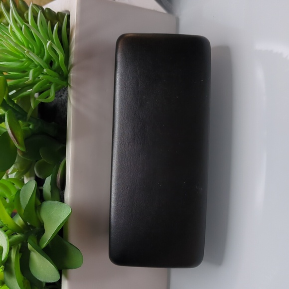 Versace Sunglass Case - Picture 4 of 7